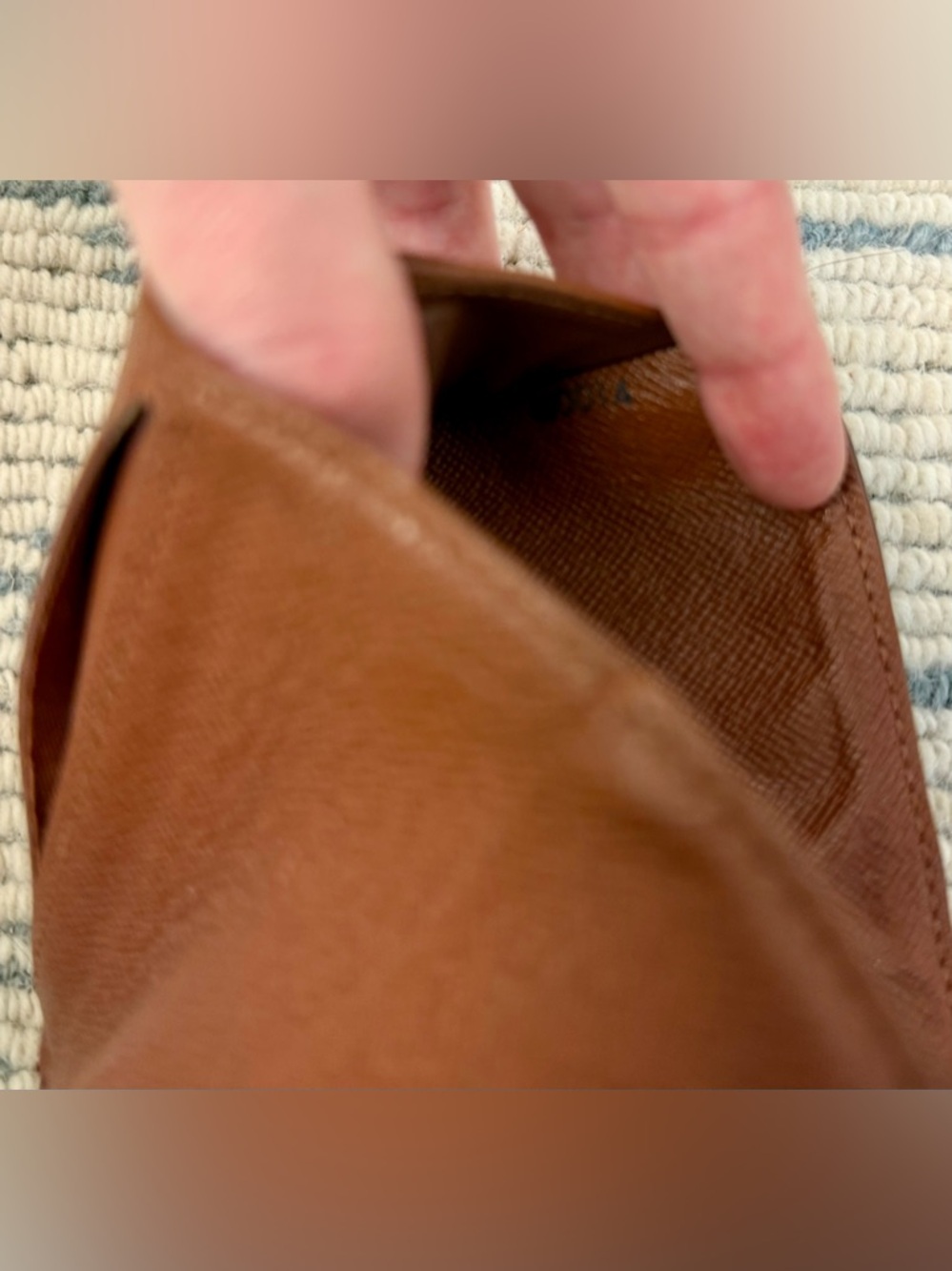 LOUIS VUITTON Vintage Y2K Classic Brown Monogram Leather Compact Bi-Fold Wallet - Picture 16 of 16